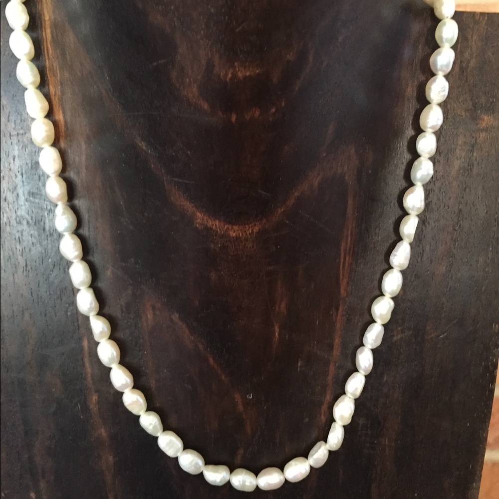 Freshwater pearl necklace